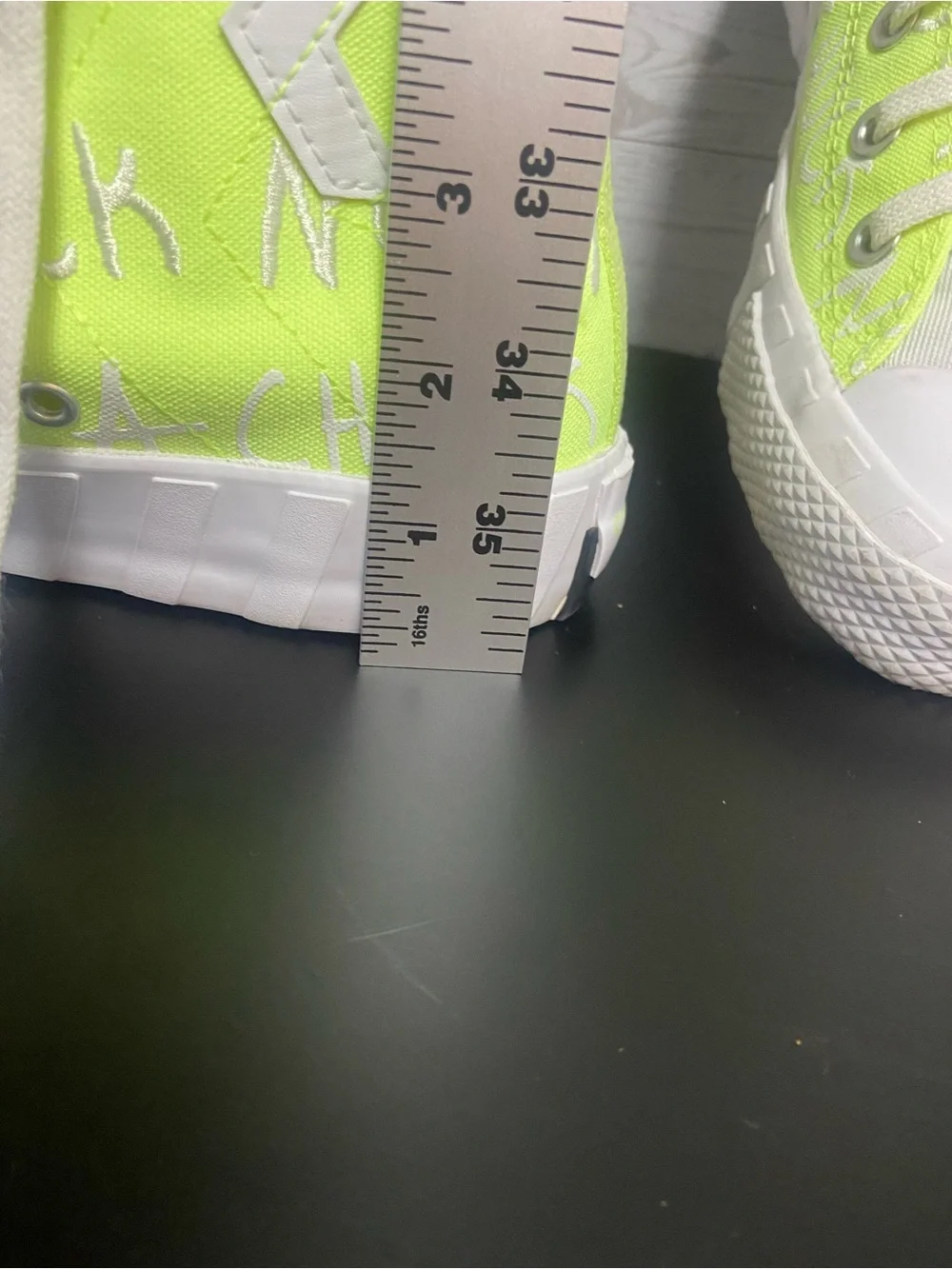 Converse UNT1TL3D Hi “Not A Chuck” Volt Neon Yellow High Top Kids Size 6